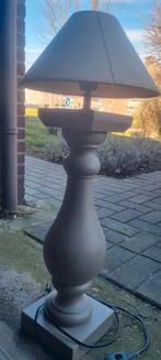Grote houterige staanlamp, Ophalen, Zo goed als nieuw, Hout