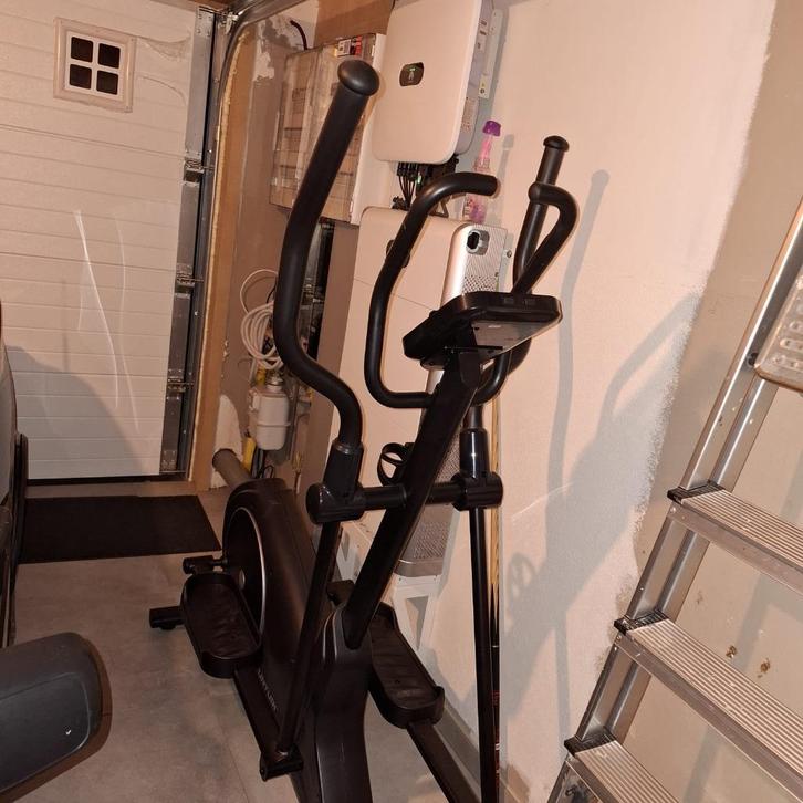 Tunturi FitCross 50i Rear, Sport en Fitness, Fitnessapparatuur, Zo goed als nieuw, Crosstrainer, Ophalen
