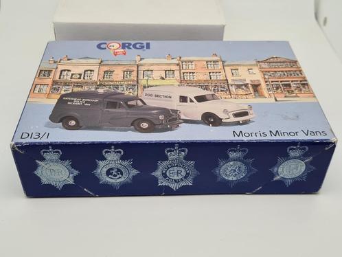 Set de 2 voitures de police Morris Minor - Corgi 1:43, Hobby & Loisirs créatifs, Voitures miniatures | 1:43, Comme neuf, Voiture