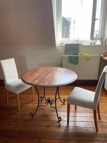 Table à manger ronde beschikbaar voor biedingen