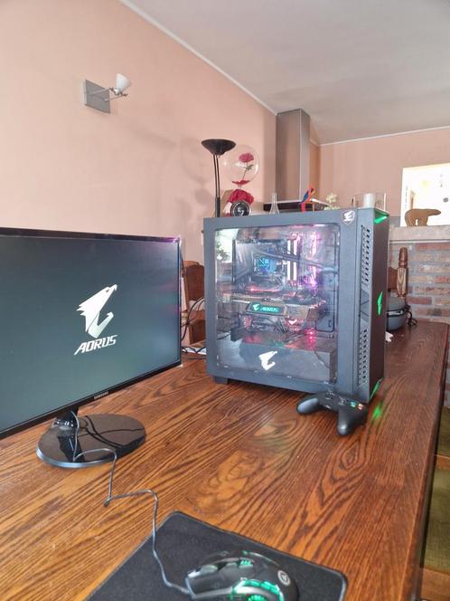 PC Aorus RGB met toetsenbord/muis/V Quest 2, Computers en Software, Desktop Pc's, Gebruikt, HDD, SSD, 16 GB, Met videokaart, Met monitor