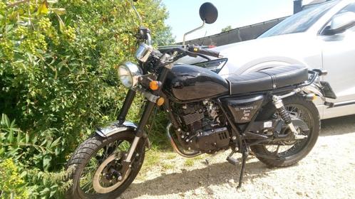 Moto MASH 125 seventy five noire - excellent état, Motoren, Motoren | Mash, Particulier, Naked bike, 11 kW of minder