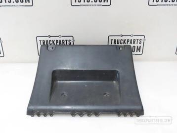 Volvo 21094447 Afdekking spatbord beschikbaar voor biedingen