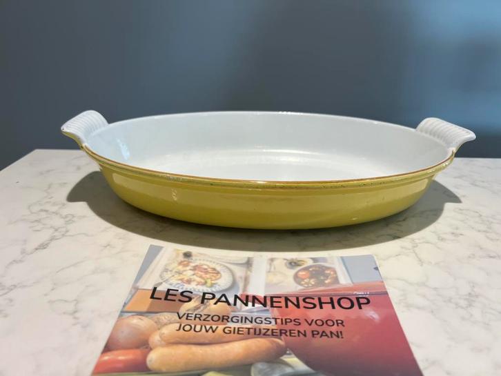 DRU gietijzeren ovenschaal geel, 34 cm als nieuw, Huis en Inrichting, Keuken | Potten en Pannen, Zo goed als nieuw, Overige typen