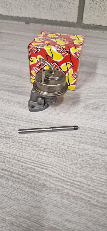 Volkswagen Type 1 Benzinepomp beschikbaar voor biedingen