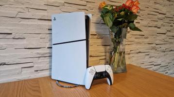 PS5 Slim Digital + Accessoires beschikbaar voor biedingen
