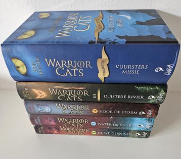 5 Fantasy boeken : Warrior Cats  beschikbaar voor biedingen