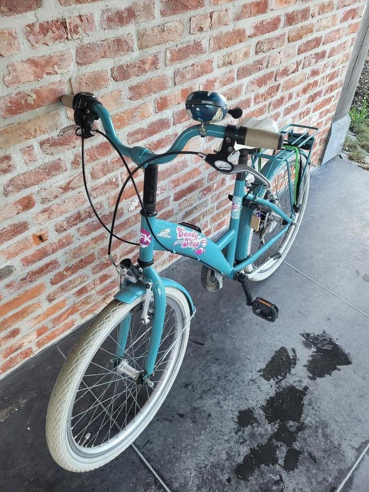Meisjesfiets 22" te koop, Fietsen en Brommers, Fietsen | Meisjes, Zo goed als nieuw, 22 inch, Handrem, Versnellingen, Ophalen
