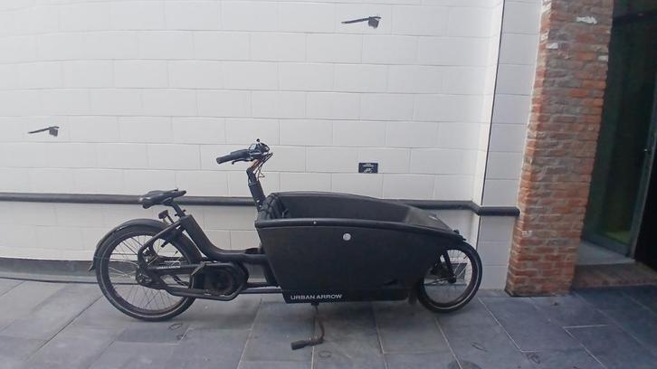 Urban Arrow bakfiets (2022), Fietsen en Brommers, Fietsen | Bakfietsen, Zo goed als nieuw, Overige merken, 2 kinderen, Elektrisch