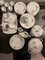 Servies  Limoges 12 personen en 70 delig, Antiek en Kunst, Ophalen