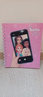 Selfie Girls - Kleurboek 3D met stickers - Nieuw!, Kinderen en Baby's, Ophalen of Verzenden, Nieuw, Knutselen