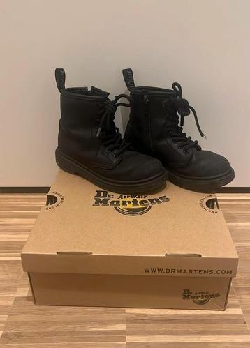 Dr Martens zwarte boot met voering mt 30&schoendoos NP €110 beschikbaar voor biedingen