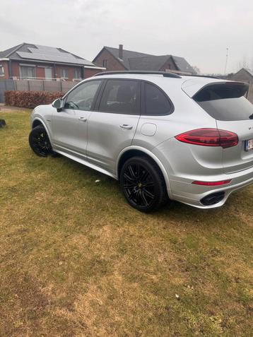 Porsche Cayenne S E-Hybride 334pk 3.0 V6 2017 beschikbaar voor biedingen