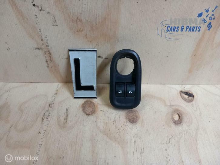 Raamschakelaar Renault Kangoo II Z.E Links 8200637849 11-17, Auto-onderdelen, Dashboard en Schakelaars, Gebruikt, Ophalen of Verzenden