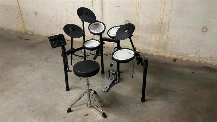 Roland elektrisch drumstel, Muziek en Instrumenten, Drumstellen en Slagwerk, Zo goed als nieuw, Roland, Elektronisch, Ophalen