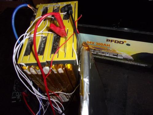 teste capacité batteries lithium/lifep04, Auto-onderdelen, Accu's en Toebehoren, Ophalen