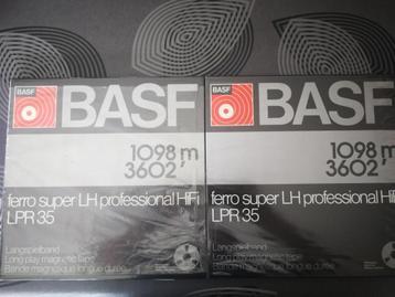 2 X BASF metalen spoelen met band 26,5 cm beschikbaar voor biedingen