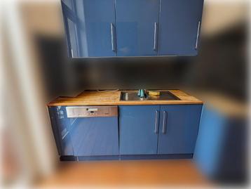 Keuken - ophalen  beschikbaar voor biedingen