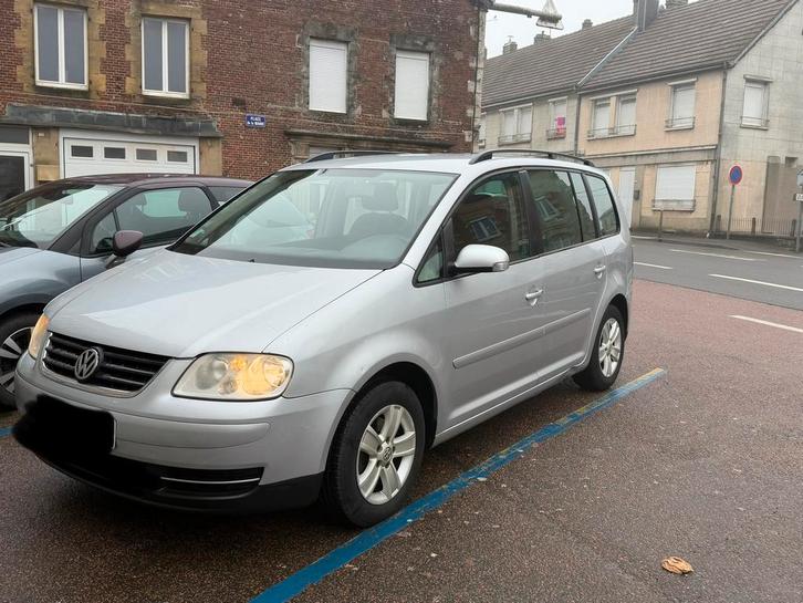 Touran 7 places, Autos, Volkswagen, Particulier, Touran, ABS, Airbags, Air conditionné, Ordinateur de bord, Verrouillage central