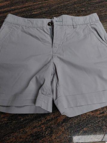 Short 38/40 beschikbaar voor biedingen