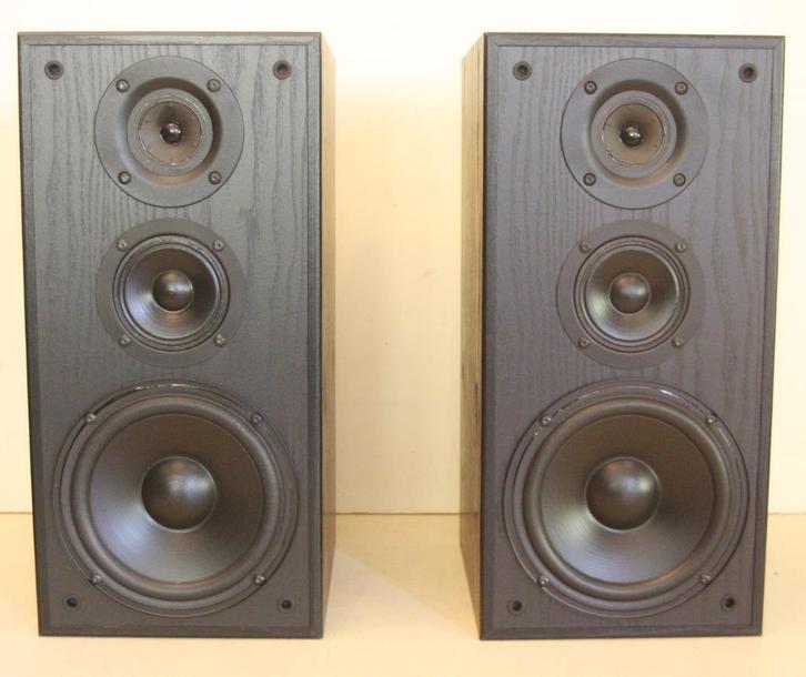 Jamo Studio 130 Luidsprekers / 105 Watt / 4-8 Ohm / Denmark, Audio, Tv en Foto, Luidsprekerboxen, Zo goed als nieuw, Front, Rear of Stereo speakers