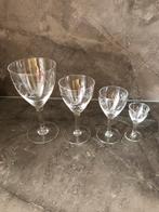 Retro wijnglazen (4 types), Verzamelen, Glas en Drinkglazen, Gebruikt, Ophalen