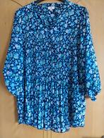 Blouse met bloemetjes en fijne plooitjes, Ophalen