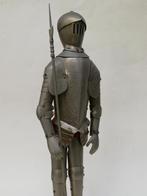 Mooie ridder in harnas - metaal - Spanje, Toledo - 20ste E, Ophalen of Verzenden