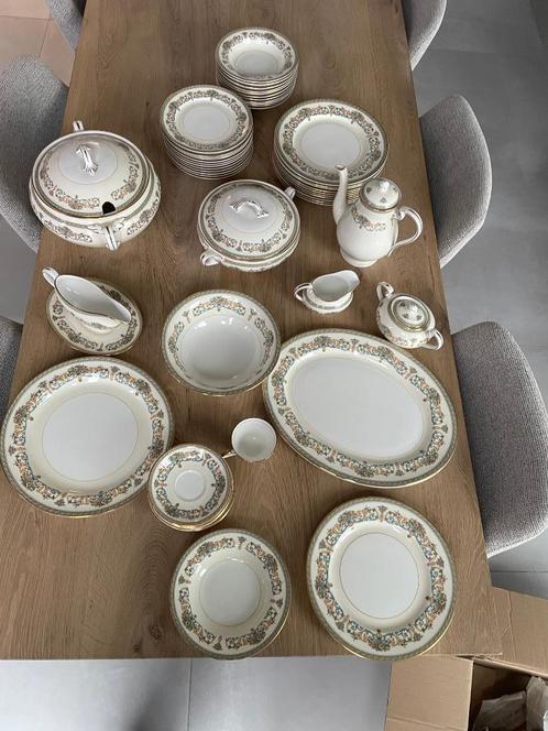 Servies, Huis en Inrichting, Keuken | Servies, Zo goed als nieuw, Compleet servies, Porselein, Ophalen