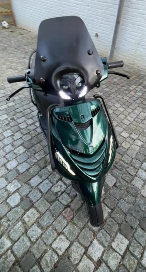 Zip b klasse 4t (bijna nieuw), Fietsen en Brommers, Scooters | Piaggio, Zo goed als nieuw, Zip, Ophalen