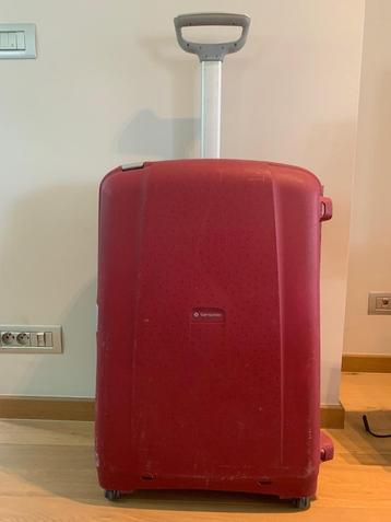 Grote reiskoffer Samsonite bordeaux 4 wielen beschikbaar voor biedingen