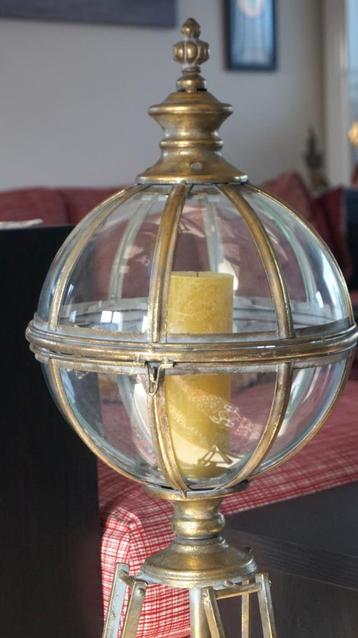 Grote Art Deco lantaarn, glazen koepel beschikbaar voor biedingen