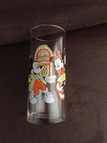 leuk Disney glas Mickey en minnie Mouse # 2, Verzamelen, Glas en Drinkglazen, Ophalen of Verzenden