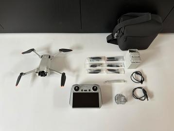 DJI MINI 3 PRO Fly More Combo - garantie - 3 accu’s beschikbaar voor biedingen