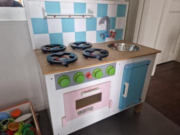 speelgoed keuken beschikbaar voor biedingen
