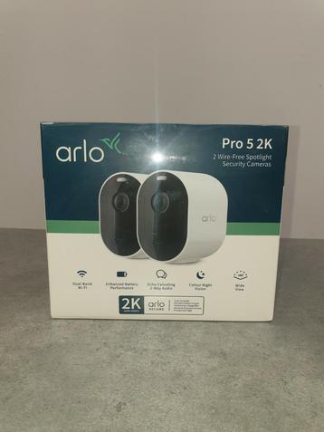 Nieuwe Arlo Pro 5-beveiligingscamera's - verpakking van 2 beschikbaar voor biedingen