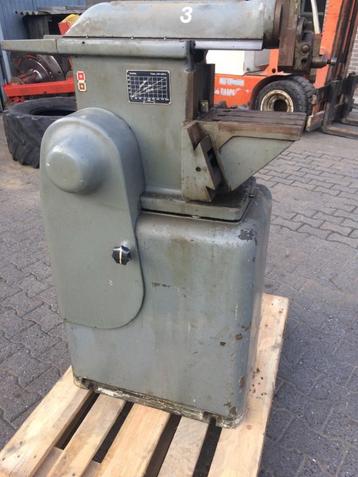 Ancienne Etaulimeuse beschikbaar voor biedingen