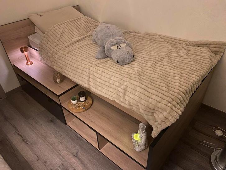 Bedmeubel Alsapan, Huis en Inrichting, Slaapkamer | Bedden, 200 cm, Ophalen