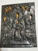 Antieke orthodoxe icoon met rizza, Ophalen