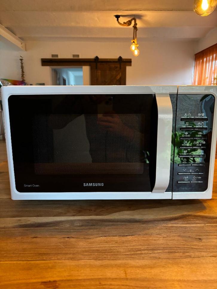 Samsung combi microgolfoven, Elektronische apparatuur, Microgolfovens, Zo goed als nieuw, Vrijstaand, Combi-microgolfoven, 45 tot 60 cm