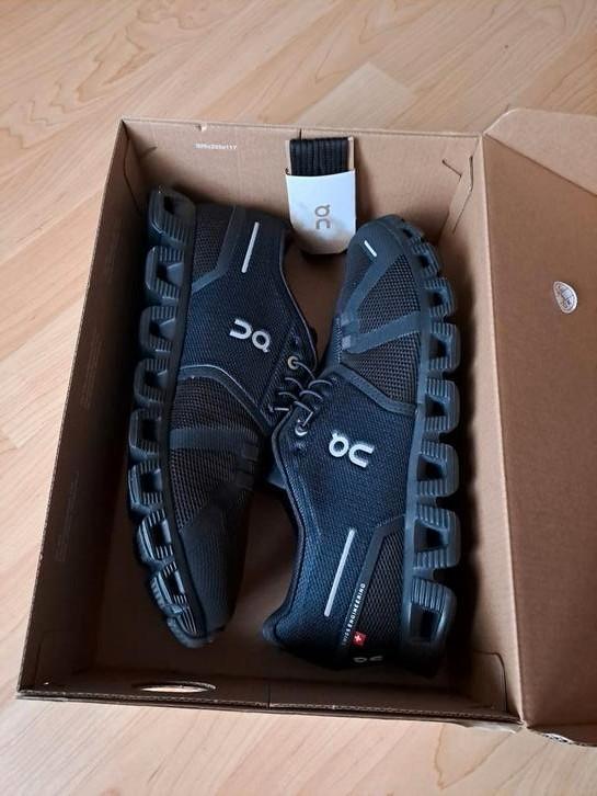 On Cloud 5 loopschoenen mt 42. Als nieuw. Zie beschrijving., Kleding | Heren, Schoenen, Zo goed als nieuw, Sportschoenen, Zwart