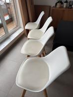 Lot de 4 chaises scandinaves blanches, Enlèvement, Comme neuf