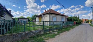 idn250812 Tiszafüred Familienhuis 