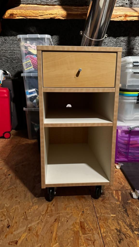 Bureaukast op wieltjes, Huis en Inrichting, Kasten | Overige, Zo goed als nieuw, Ophalen