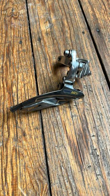 Shimano 105 voorderailleur beschikbaar voor biedingen