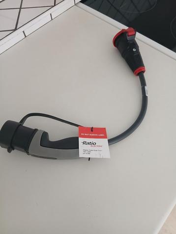 adaptateur de recharge adapter 3 to 1 beschikbaar voor biedingen
