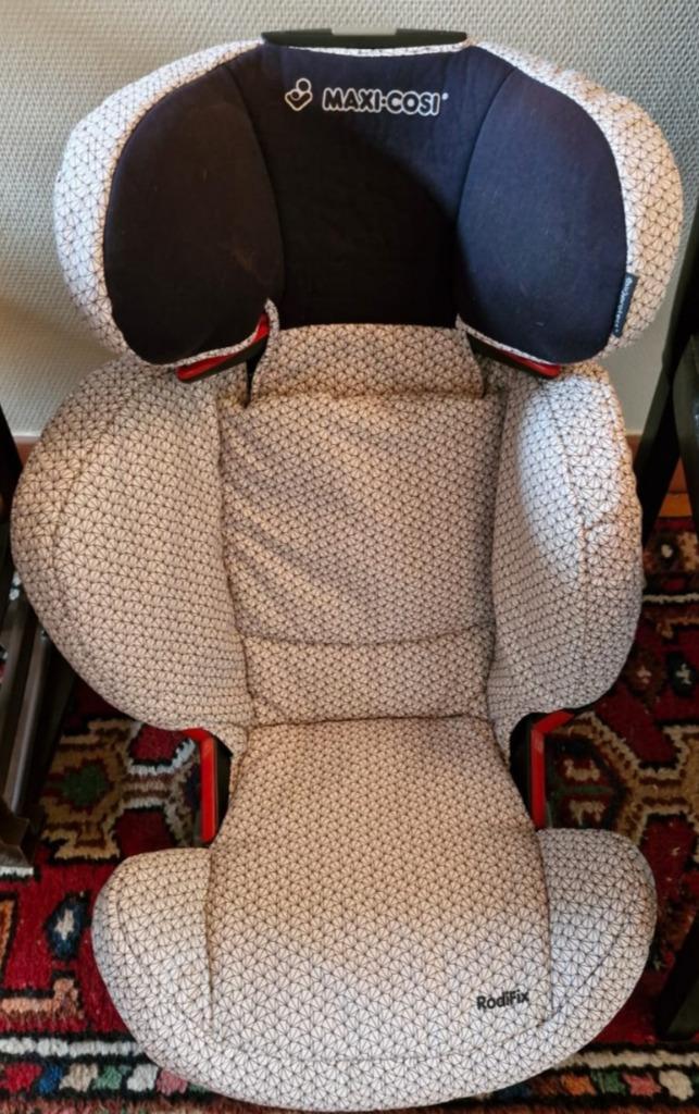 AUTOSTOEL, Kinderen en Baby's, Autostoeltjes, Zo goed als nieuw, Maxi-Cosi, Zijbescherming, Ophalen
