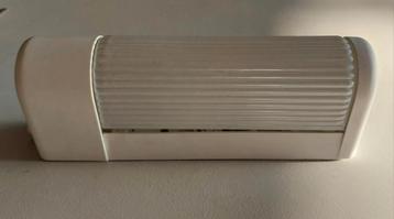 vintage caravanlampje met stopcontact  beschikbaar voor biedingen