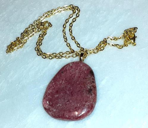 Ketting edelsteen hanger vintage grote rhodoniet, Handtassen en Accessoires, Kettingen, Nieuw, Steen of Mineraal, Roze, Met edelsteen