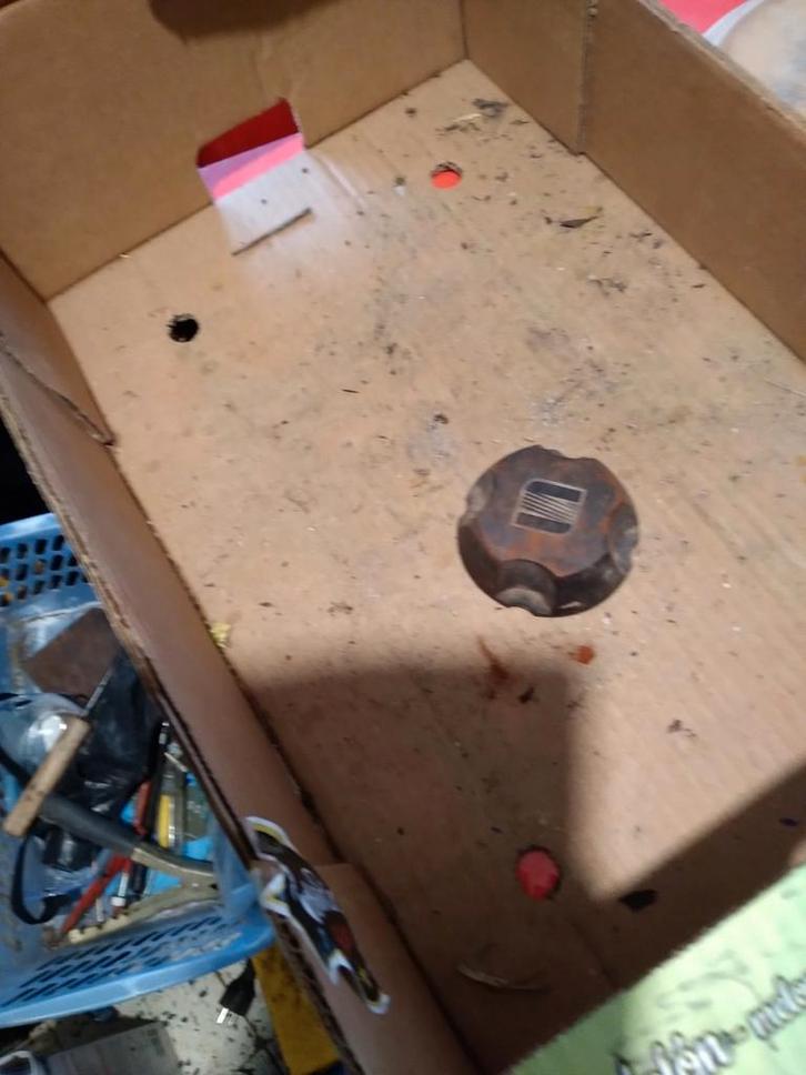 Siège avec housse de roue, Autos : Divers, Enjoliveurs, Enlèvement ou Envoi